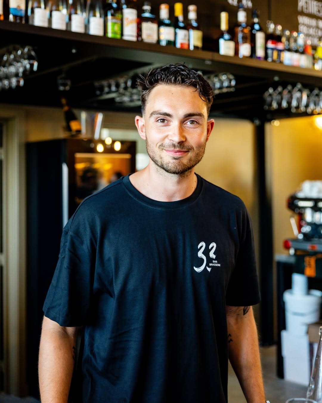 Au comptoir du Bar le 33